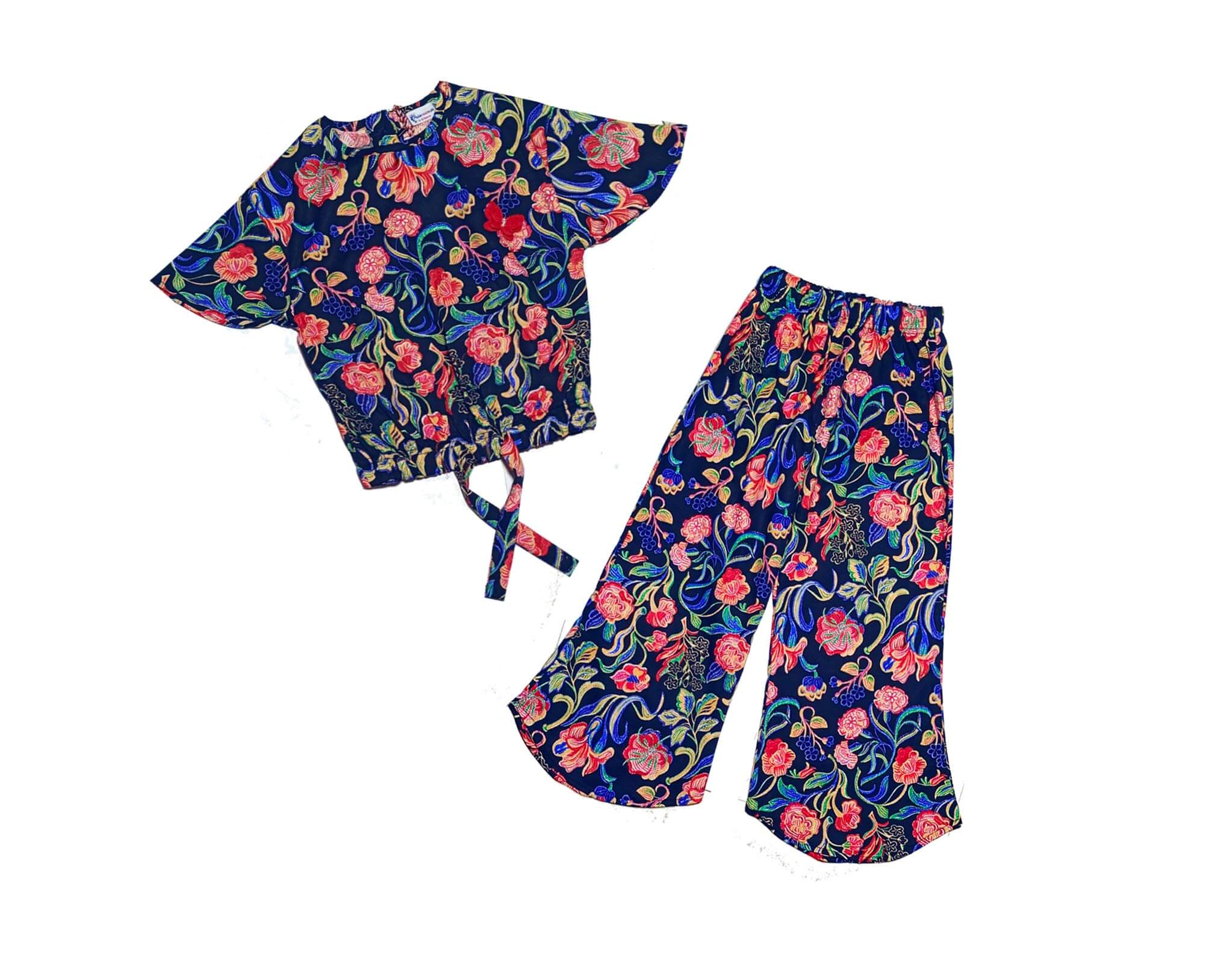 Blooming Red Rosess Fish Cut Cotton Top & Flapper – Blue