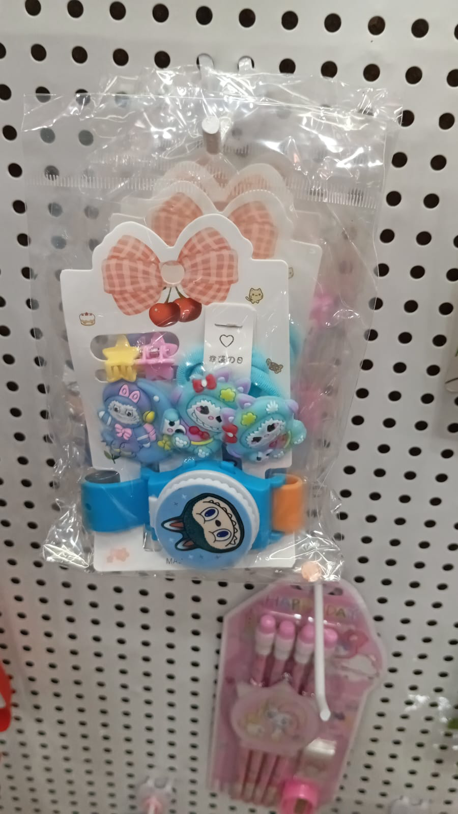 Laabubu Watch with Hair Pins Set