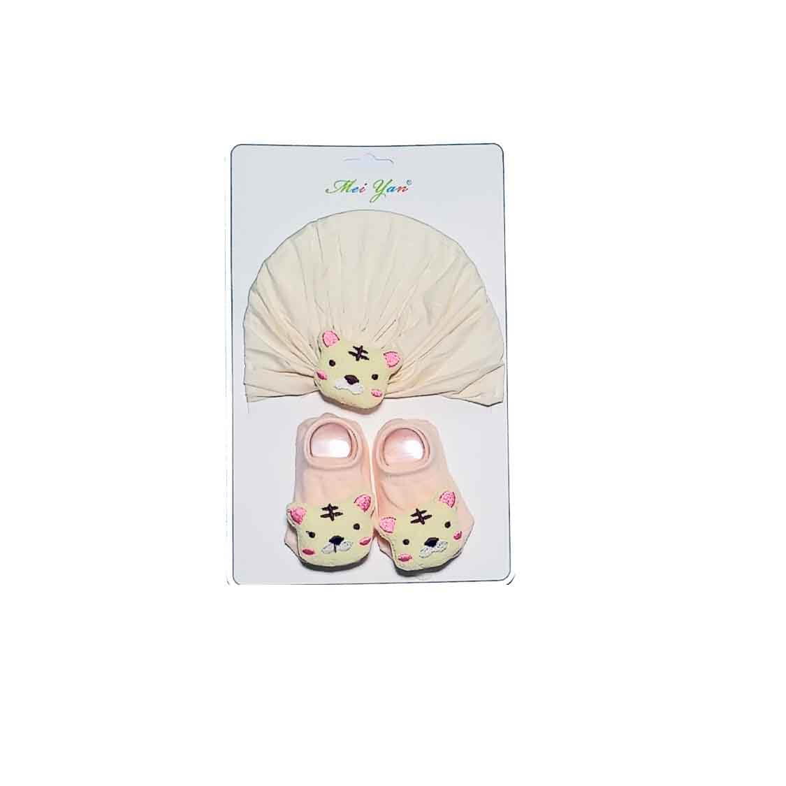 New Born Bear Turbon Cap & Socks - Off White