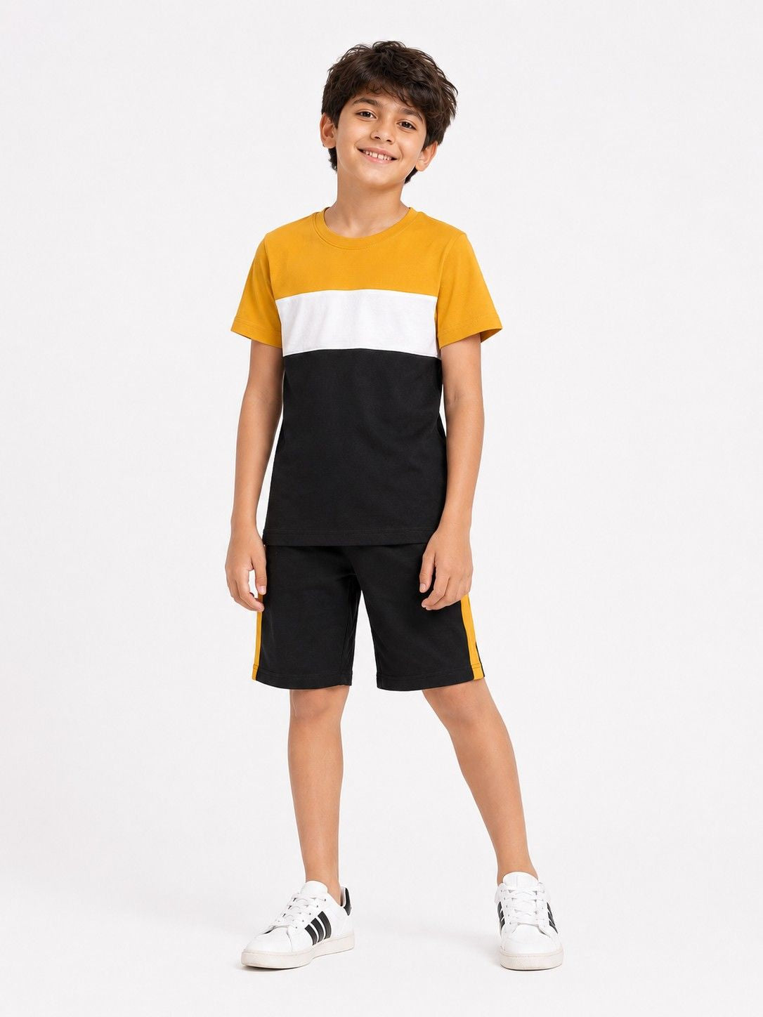 Classy White Mustered Penal Tee & Short - White & Black